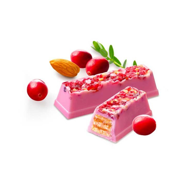 Kit Kat Ruby Rich Cranberry & Almond