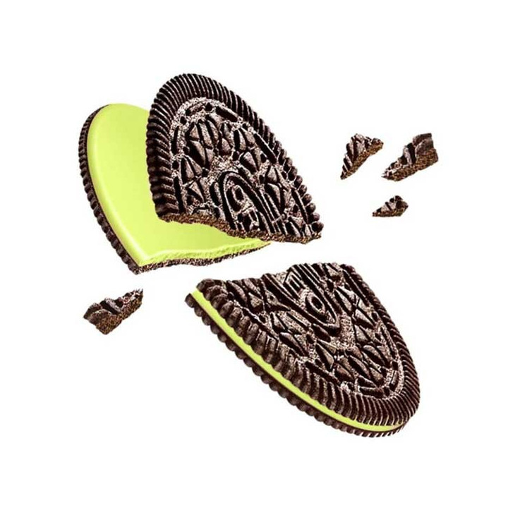 Oreo Crispy Matcha Roll Cake